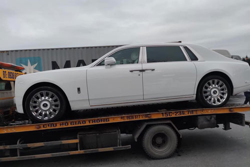 Cận cảnh "hàng hiếm" Rolls-Royce Phantom Tranquillity vừa cập bến Việt Nam