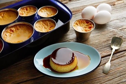 Hướng dẫn chị em cách làm bánh flan ngon hơn ngoài hàng, ăn bao nhiêu cũng hết