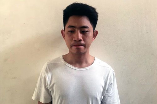 Hà Nội: Thuê xe cẩu trộm 3 ô tô đi... bán sắt vụn