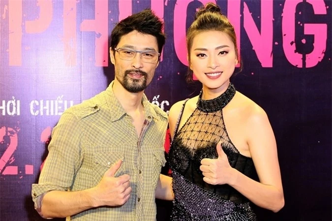 Johnny Trí Nguyễn đến mừng Ngô Thanh Vân ra mắt phim Hai Phượng hồi đầu năm 2019.