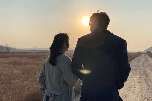 Cô gái duy nhất được Lee Min Ho đăng ảnh trên mạng là ai?