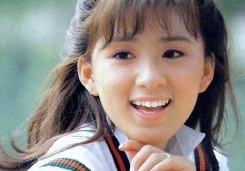 Kim Hee Ae - Bi&#x1EC3;u t&#x1B0;&#x1EE3;ng s&#x1EAF;c &#x111;&#x1EB9;p H&#xE0;n Qu&#x1ED1;c th&#x1EAD;p ni&#xEA;n 90