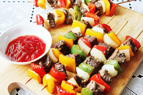 Cách làm món thịt heo nướng lụi mềm tan trong miệng, ai cũng mê