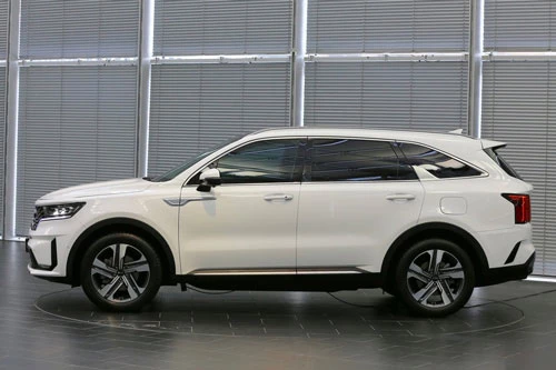 2. Kia Sorento (doanh số: 9.270 chiếc).