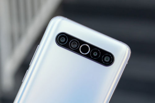 Ảnh chi tiết smartphone chip S865, RAM 12 GB, pin 4.500 mAh, giá 15,52 triệu