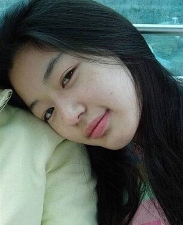 Không thể tin nổi đây là ảnh mặt mộc 100% của 'mợ chảnh' Jeon Ji Hyun thời trẻ: Da lấm tấm tàn nhang vẫn đẹp không thốt nên lời 6
