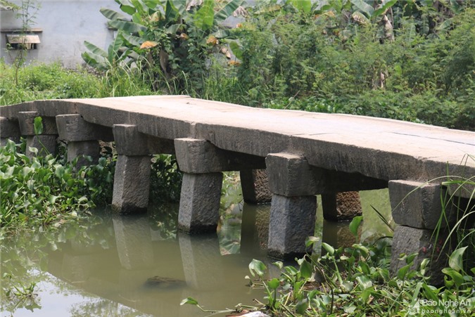 Cận cảnh cây cầu đá trăm tuổi 'có 1 không 2' ở Nghệ An