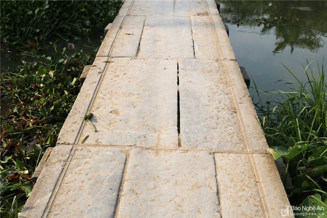 Cận cảnh cây cầu đá trăm tuổi 'có 1 không 2' ở Nghệ An