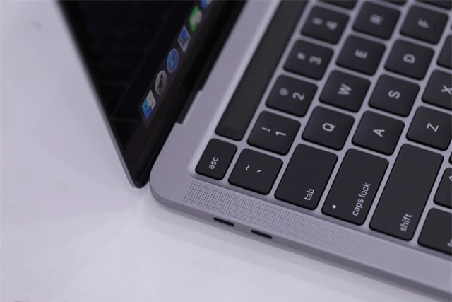 Macbook Pro 13 inch 2020 đầu tiên về Việt Nam giá 41,8 triệu - Ảnh 5.