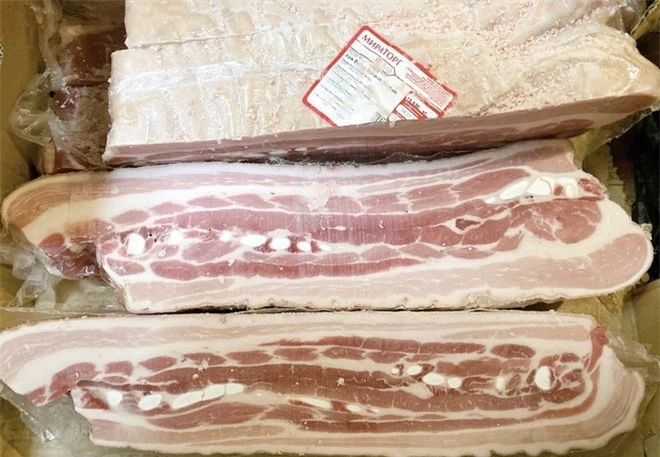 Nhộn nhịp mua bán thịt lợn nhập khẩu trên mạng vì giá rẻ-2