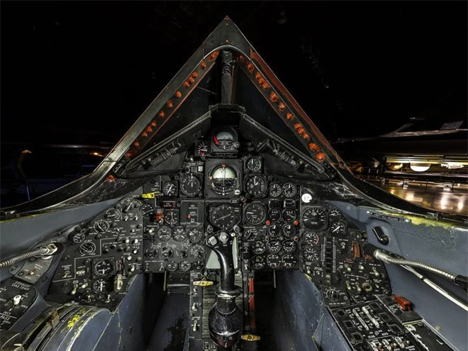 SR-71 Blackbird, chiếc máy bay yêu thích của Elon Musk và Grimes, có gì đặc biệt? - Ảnh 7.