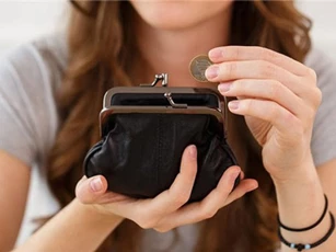 Đầu tháng bỏ thứ này vào ví, 7 ngày sau dễ giàu lên nhanh chóng, đếm tiền 'sái tay'