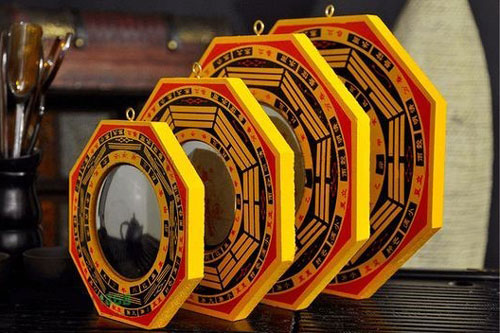 Sử dụng gương bát quái kiểu này đuổi sạch âm khí, dễ giàu bất thình lình, gia đình an yên