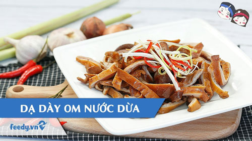 Cách làm món dạ dày heo om nước dừa giòn dai, thơm ngon khó cưỡng