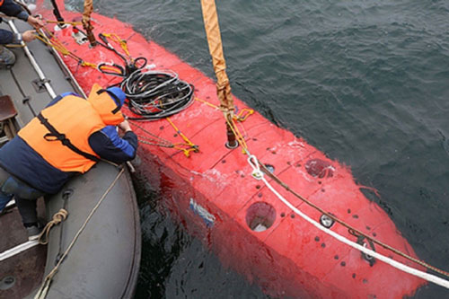 Tàu ngầm Nga lập kỷ lục ấn tượng: Mừng Ngày Chiến Thắng theo cách độc đáo chưa từng có