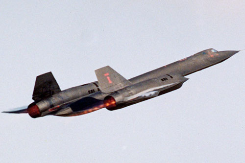 SR-71 Blackbird, chiếc máy bay yêu thích của Elon Musk và Grimes, có gì đặc biệt?