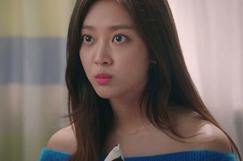 Trơ trẽn nhắn tin dọa nạt khi vợ của người tình đăng ảnh gia đình hạnh phúc, bồ nhí nhận về kết đắng