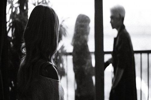 Chồng nhắn tin tán tỉnh gái lạ và cách xử lý của vợ khiến chồng phải 'cạch đến già'