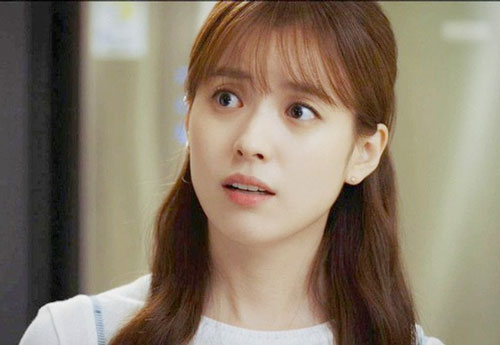 Nửa đêm có cuộc gọi từ mẹ đẻ, nghe xong tôi bủn rủn chân tay, gọi người yêu dậy tìm cách giải quyết nhưng nhận được câu cáu gắt phũ phàng