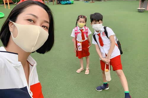 Sao Việt cho con đi học: Người vẫn nặng lo âu, kẻ nhớ con da diết