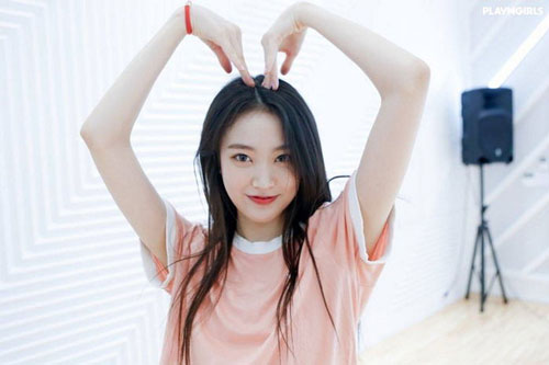 Xôn xao nữ thực tập sinh công ty vô danh: Chưa debut đã gây bão vì quá xinh, dự thành đối thủ của Jisoo (BLACKPINK)