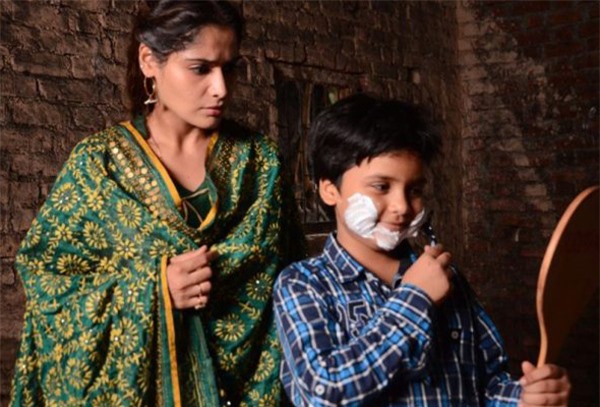 Đừng sốc nếu bạn biết giới tính thật của 3 bé trai nổi tiếng trên màn ảnh này