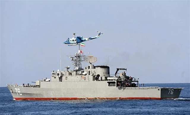 Chiến hạm Iran bị nghi phóng nhầm tên lửa vào quân mình trong tập trận - 1