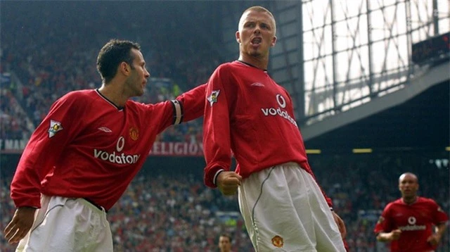 Giggs: “Sir Alex không cố ý đẩy Beckham khỏi Man Utd” - 1