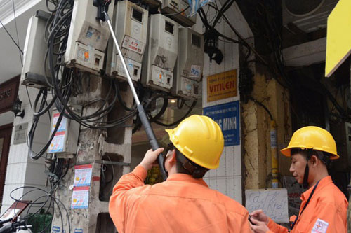 EVN đã giảm gần 1.000 tỉ đồng tiền điện cho khách hàng