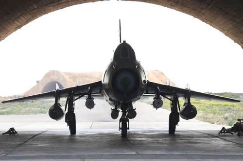 Hiện nhà sản xuất Sukhoi đang hợp tác với Không quân Syria thực hiện gói nâng cáp với chiến đấu cơ Su-22 nhằm tăng năng lực tác chiến trong bối cảnh chiến trường nước này ngày càng căng thẳng.