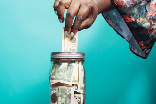 Tuổi trung niên: 3 loại tiền càng "dè xẻn" càng thiệt, người khôn ngoan sẽ mạnh tay "tiêu pha"