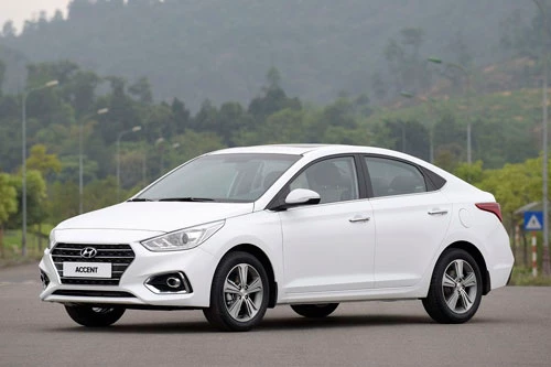 2. Hyundai Accent (doanh số: 618 chiếc).