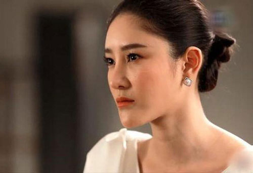 Mẹ chồng bỗng dẫn em dâu tới ở nhờ, tôi không thích nên toàn gây khó dễ, cuối cùng bật khóc thấy phong thư cô ấy để lại