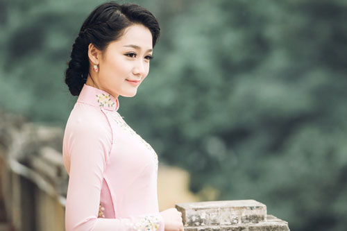 Điều bất ngờ về BTV Thời sự Thu Hà: Là "đối thủ" của Mai Phương Thúy, thủ khoa diễn viên