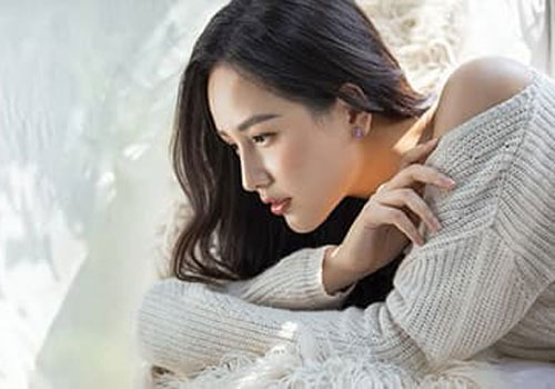 Mai Phương Thuý khoe vẻ đẹp khả ái và mong manh đúng chuẩn 'đại mỹ nhân'