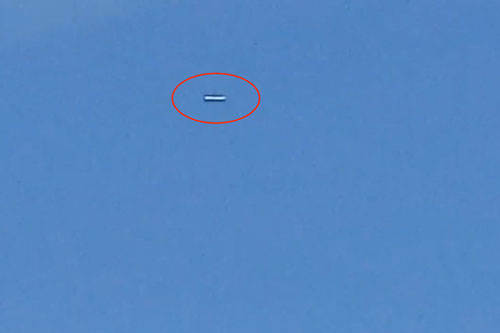 Phát hiện UFO xuất hiện giữa ban ngày ở Mỹ