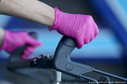 Găng tay dùng một lần có thực sự an toàn?