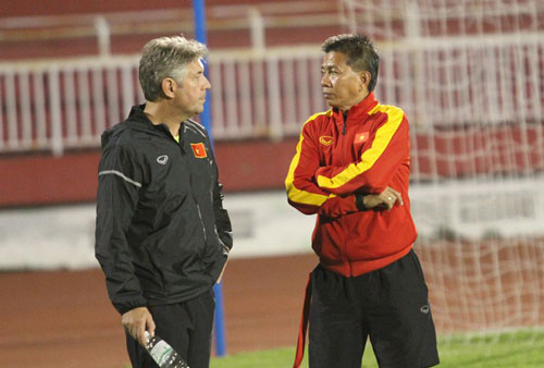 HLV Hoàng Anh Tuấn: “Đến lúc cần thay ông Jurgen Gede thì vẫn phải thay”