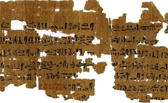 Mảnh giấy cói có niên đại 3.500 năm hé lộ về cách người Ai Cập cổ đại thử thai