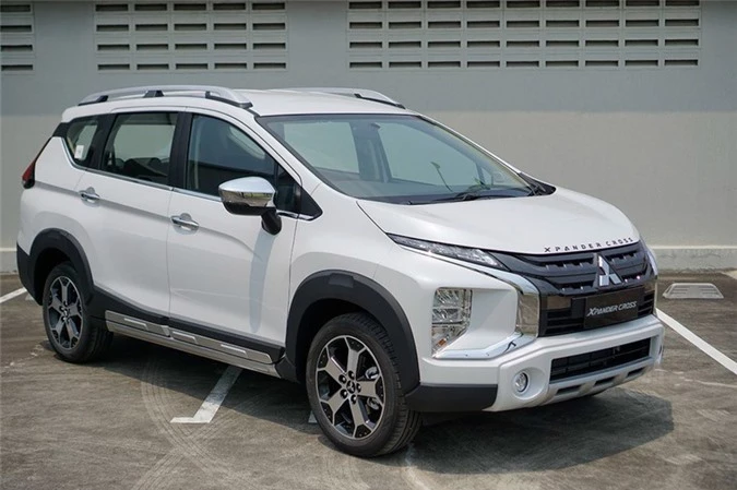 SUV 600 triệu, chọn Suzuki XL7 hay Mitsubishi Xpander Cross?