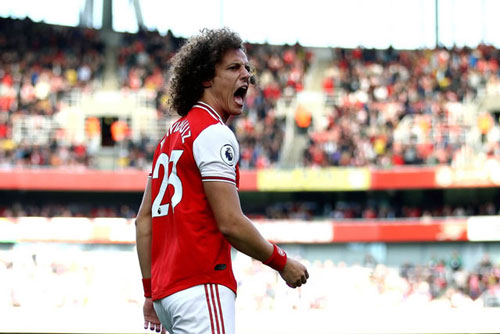 8 ngôi sao từng nói không với Barcelona