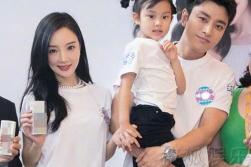 Giả Nãi Lượng và Lý Tiểu Lộ mâu thuẫn lớn, nam diễn viên không chịu gửi tiền chu cấp cho con?