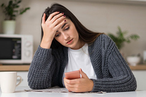 Mẹ chồng lấy trộm tiền của tôi