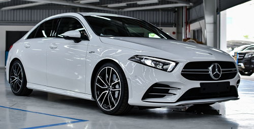 Chi tiết Mercedes-AMG A 35 4MATIC vừa về Việt Nam