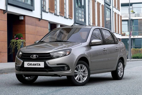 1. Lada Granta (doanh số: 3.058 chiếc).