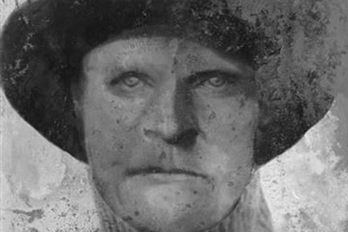 Giải mã bí ẩn thi thể không đầu trong hang động Mỹ