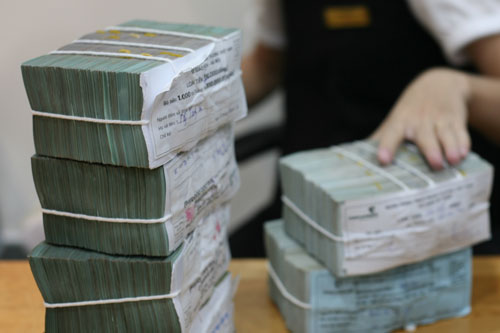 Doanh nghiệp cần làm gì để được vay vốn trả lương ngừng việc?