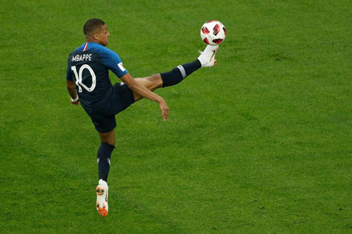 3 lý do để tin Mbappe là cầu thủ hoàn hảo, kế tục Messi và Ronaldo