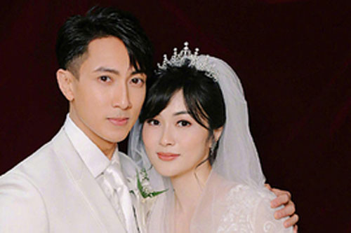 Ngô Tôn và vợ chụp ảnh cưới