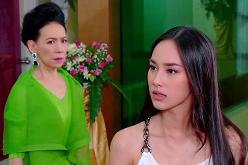 Lần đầu đến nhà tìm anh trai, chị gái đó đã thẳng tay cho tôi 2 cái lắc vàng